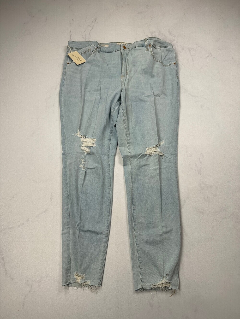 Universal Thread High Rise Jeans Light Blue Modern Skinny - Womens 20W